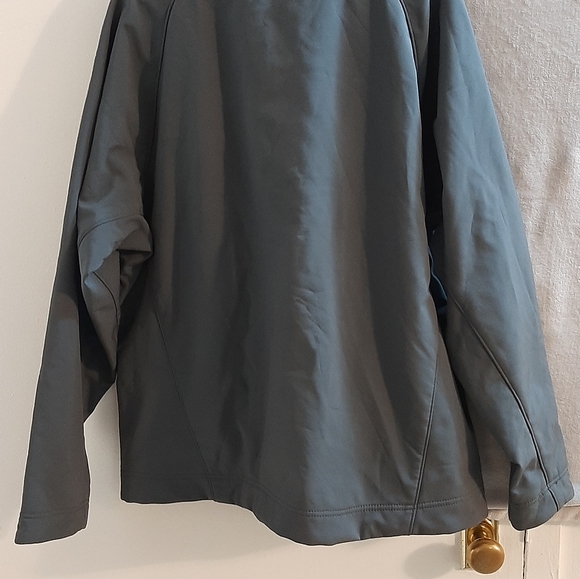 BALLY'S CASINO IMPERMEABLE  COAT.SZ::2XL..NEW WITH TAG.SHELL 100%POLYESTER LININ - Picture 7 of 8